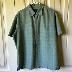 Van Heusen button down shirt